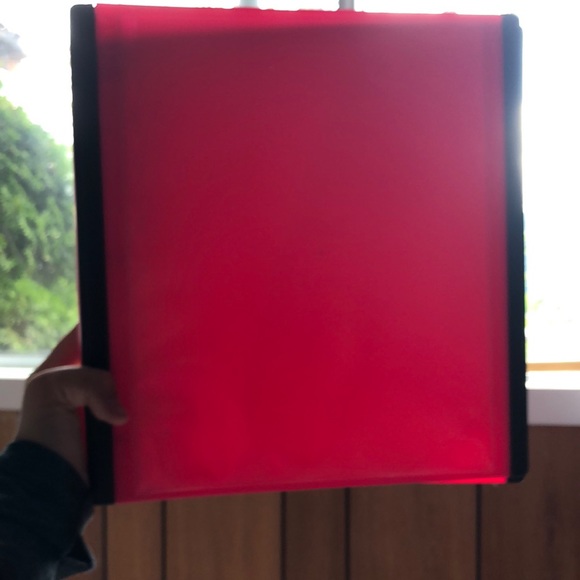 Hot pink heavy duty binder - Picture 1 of 3